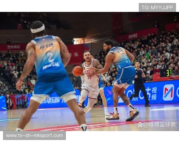 CBA俱乐部与城市体育发展的互动机制，cba和俱乐部的关系