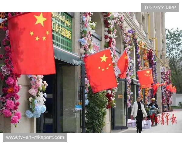 新疆70年：庆祝大会在乌鲁木齐隆重举行，新疆70周年庆