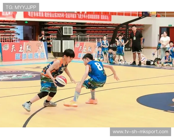 篮球少年用坚持诠释信仰，篮球少年是什么意思